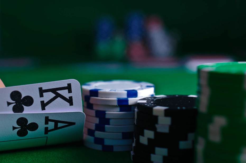 Play Texas Holdem